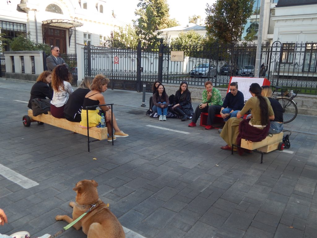 Întâlnirea comunitară de pe Strada Plantelor
