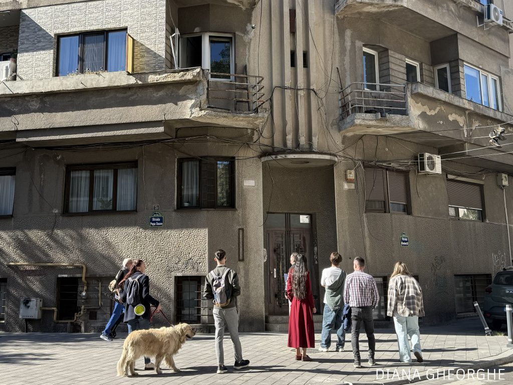 Tururi ghidate și atelierul de explorare urbană în cartierul Mântuleasa